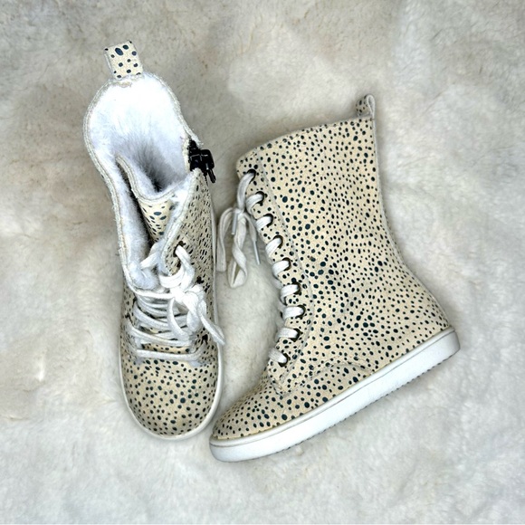 Monkey Feet Other - Monkey Feet Animal Print Leather & Plush High Sneaker Boots 3-4 Years